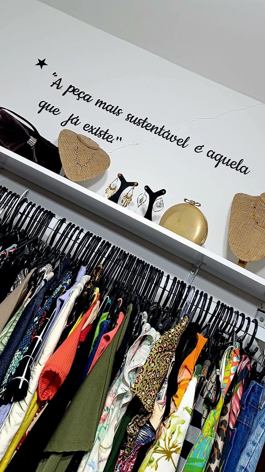 Ambiente da loja Closet Essencial — foto 7
